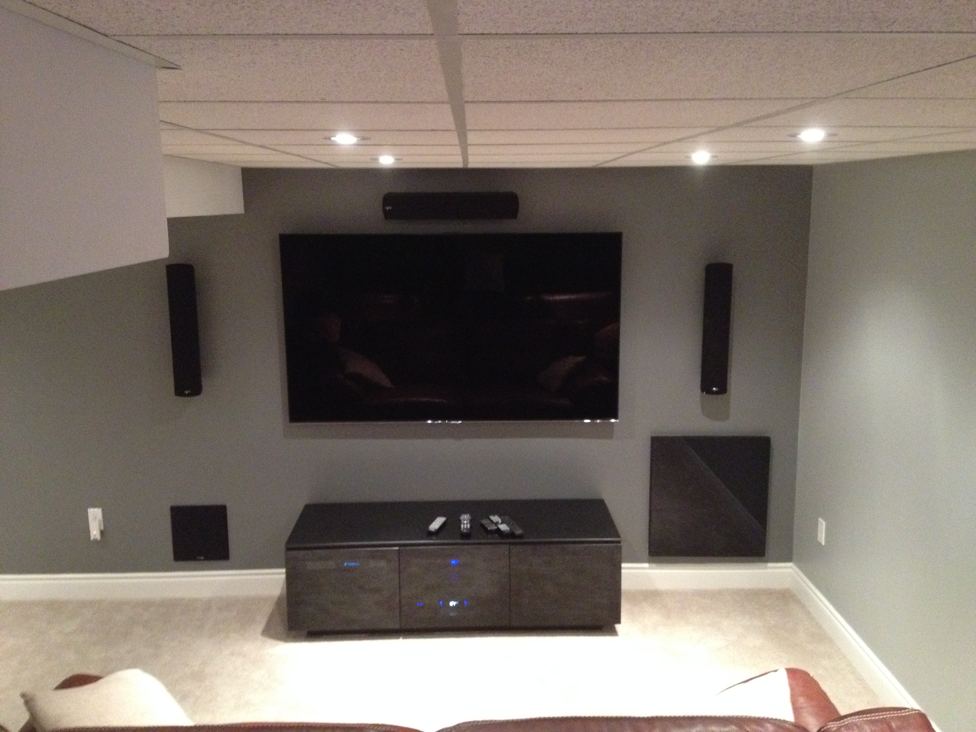 Finished basement home theatre